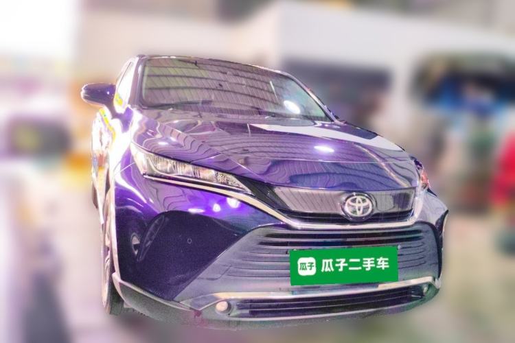 Used Toyota Harrier 2022 2.0L CVT Two-Wheel Drive Luxury Edition Front Right 45 Deg