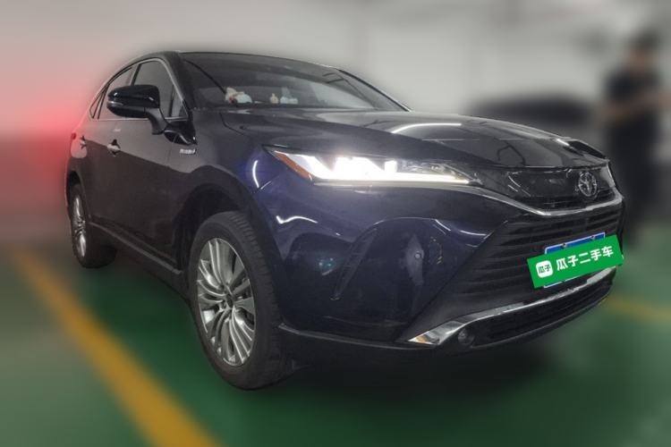 Used Toyota Harrier 2022 Dual-Engine 2.5L CVT Four-Wheel Drive Luxury Edition Front Right 45 Deg