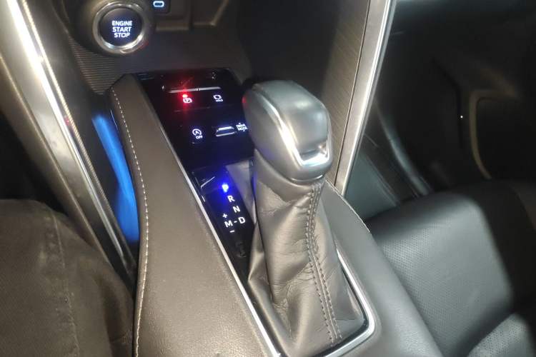 Used Toyota Harrier 2022 2.0L CVT Two-Wheel Drive Luxury Edition Gear Lever
