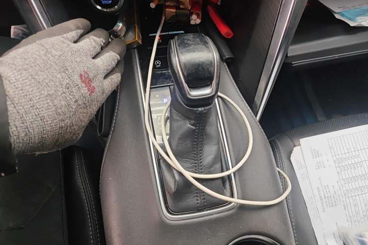 Used Toyota Harrier 2022 2.0L CVT Two-Wheel Drive Deluxe Edition Gear Lever