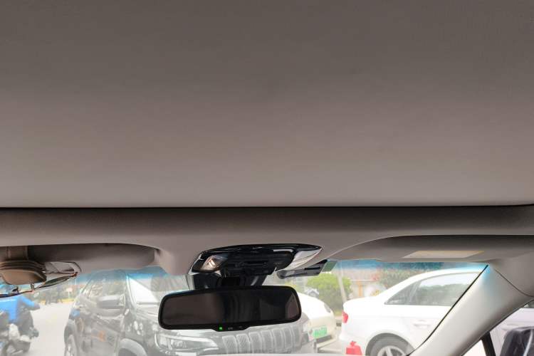 Used Toyota Harrier 2022 2.0L CVT Two-Wheel Drive Deluxe Edition Headliner