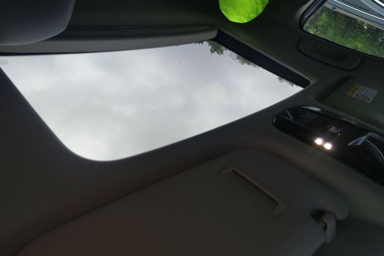 Used Toyota Harrier 2022 2.0L CVT Two-Wheel Drive Entry Version Headliner