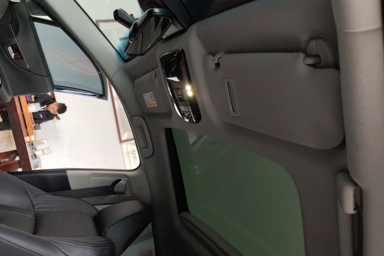 Used Toyota Harrier 2022 2.0L CVT Two-Wheel Drive Luxury Edition Headliner
