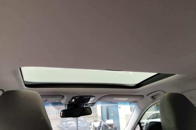 Used Toyota Harrier 2022 Dual-Engine 2.5L CVT Two-Wheel Drive Luxury Edition Headliner