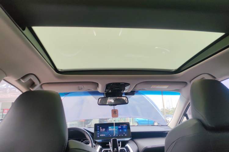 Used Toyota Harrier 2022 2.0L CVT Two-Wheel Drive Deluxe Edition Headliner
