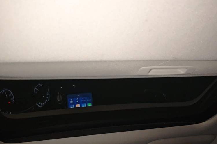 Used Toyota Harrier 2022 2.0L CVT Two-Wheel Drive Luxury Edition Headliner