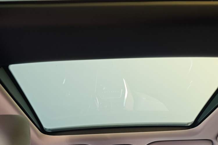 Used Toyota Harrier 2022 2.0L CVT Two-Wheel Drive Deluxe Edition Headliner