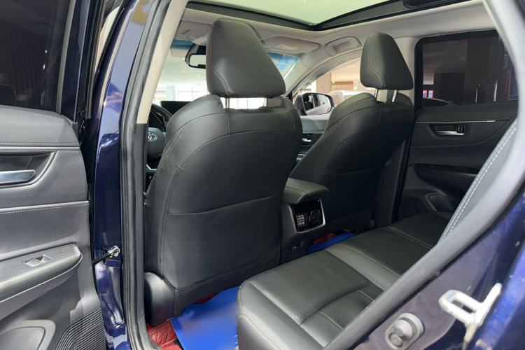 Used Toyota Harrier 2022 2.0L CVT Two-Wheel Drive Deluxe Edition Interior 5