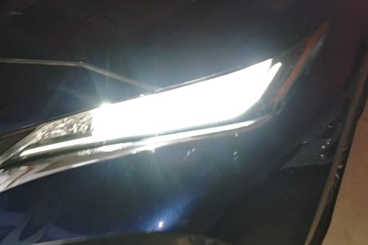 Used Toyota Harrier 2022 2.0L CVT Two-Wheel Drive Luxury Edition Left Front Headlight