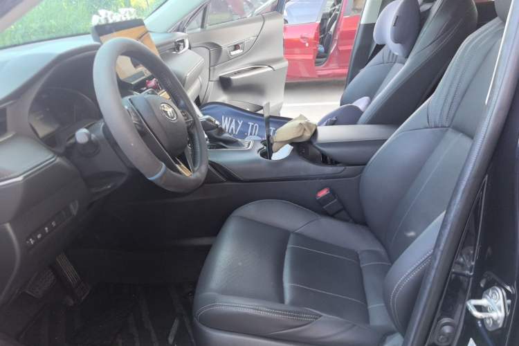 Used Toyota Harrier 2022 2.0L CVT Two-Wheel Drive Deluxe Edition Left Front Seat