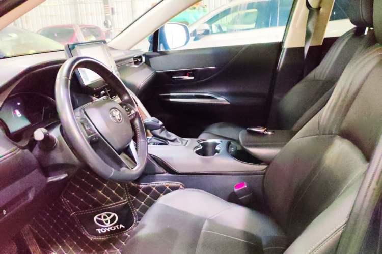 Used Toyota Harrier 2022 2.0L CVT Two-Wheel Drive Luxury Edition Left Front Seat