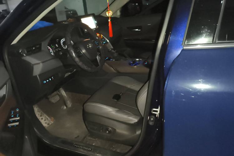 Used Toyota Harrier 2022 2.0L CVT Two-Wheel Drive Luxury Edition Left Front Seat