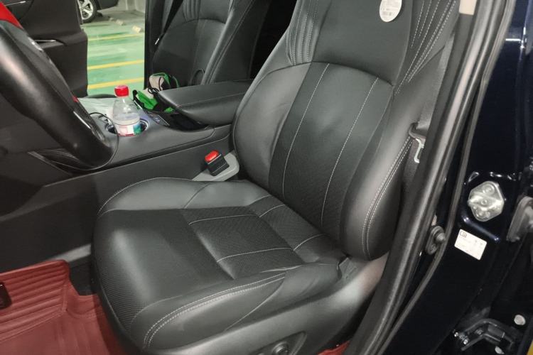 Used Toyota Harrier 2022 Dual-Engine 2.5L CVT Four-Wheel Drive Luxury Edition Left Front Seat