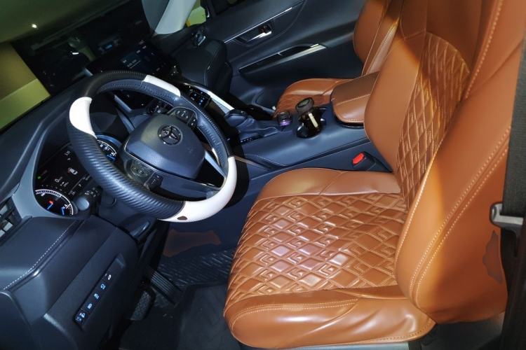 Used Toyota Harrier 2022 Dual-Engine 2.5L CVT Four-Wheel Drive Luxury Edition Left Front Seat