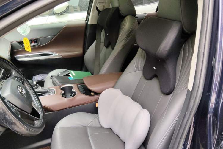 Used Toyota Harrier 2022 Dual-Engine 2.5L CVT Two-Wheel Drive Luxury Edition Left Front Seat