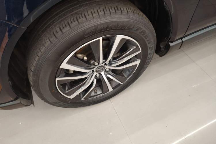 Used Toyota Harrier 2022 2.0L CVT Two-Wheel Drive Luxury Edition Left Front Wheel Hub