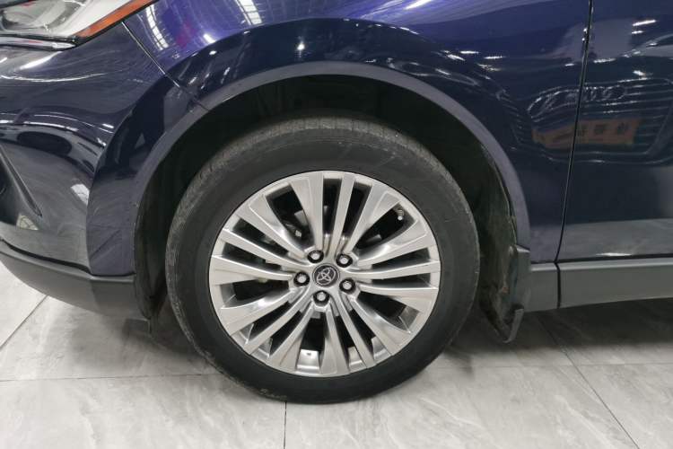 Used Toyota Harrier 2022 Dual-Engine 2.5L CVT Four-Wheel Drive Luxury Edition Left Front Wheel Hub