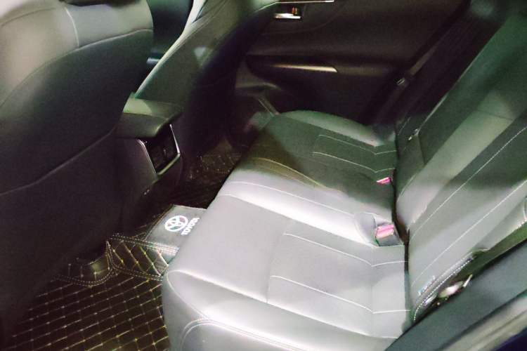 Used Toyota Harrier 2022 2.0L CVT Two-Wheel Drive Luxury Edition Left Rear Seat