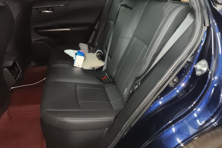 Used Toyota Harrier 2022 Dual-Engine 2.5L CVT Four-Wheel Drive Luxury Edition Left Rear Seat