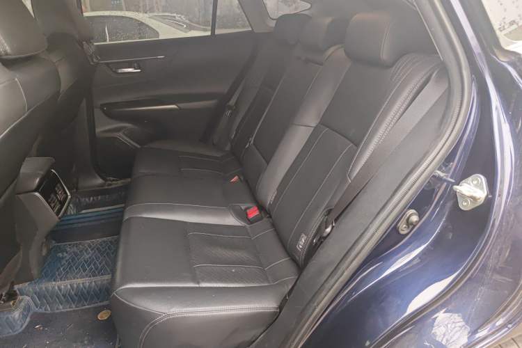 Used Toyota Harrier 2022 2.0L CVT Two-Wheel Drive Deluxe Edition Left Rear Seat