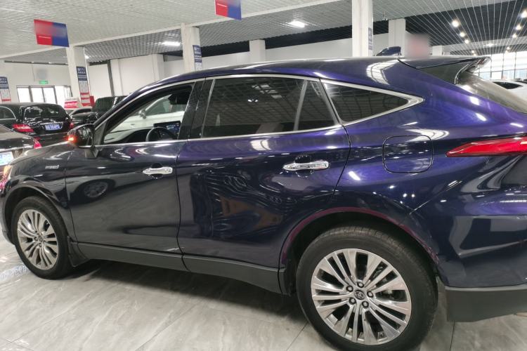 Used Toyota Harrier 2022 Dual-Engine 2.5L CVT Four-Wheel Drive Luxury Edition Left Side