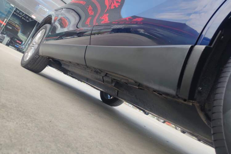 Used Toyota Harrier 2022 2.0L CVT Two-Wheel Drive Deluxe Edition Left Side Sill