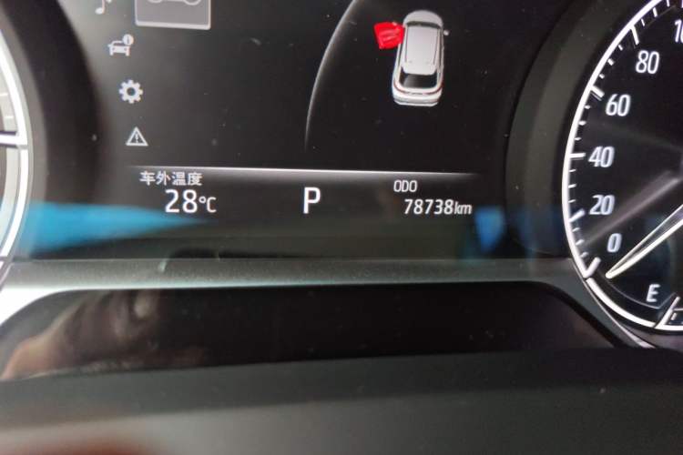 Used Toyota Harrier 2022 2.0L CVT Two-Wheel Drive Deluxe Edition Odometer Close Up
