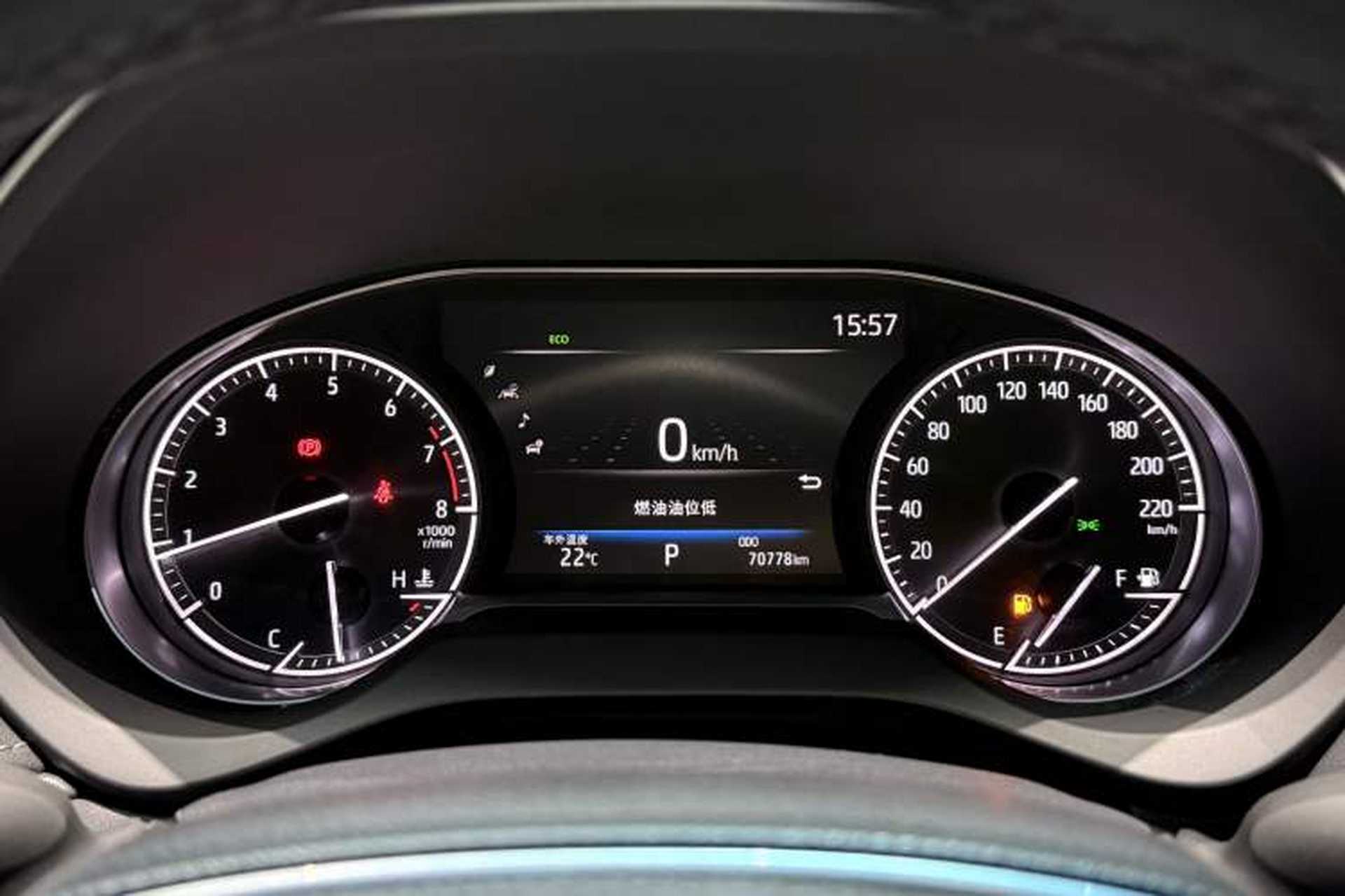 Used Toyota Harrier 2022 2.0L CVT Two-Wheel Drive Deluxe Edition Odometer Close Up