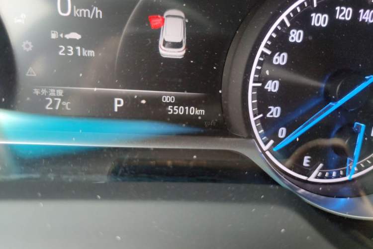 Used Toyota Harrier 2022 Dual-Engine 2.5L CVT Two-Wheel Drive Luxury Edition Odometer Close Up