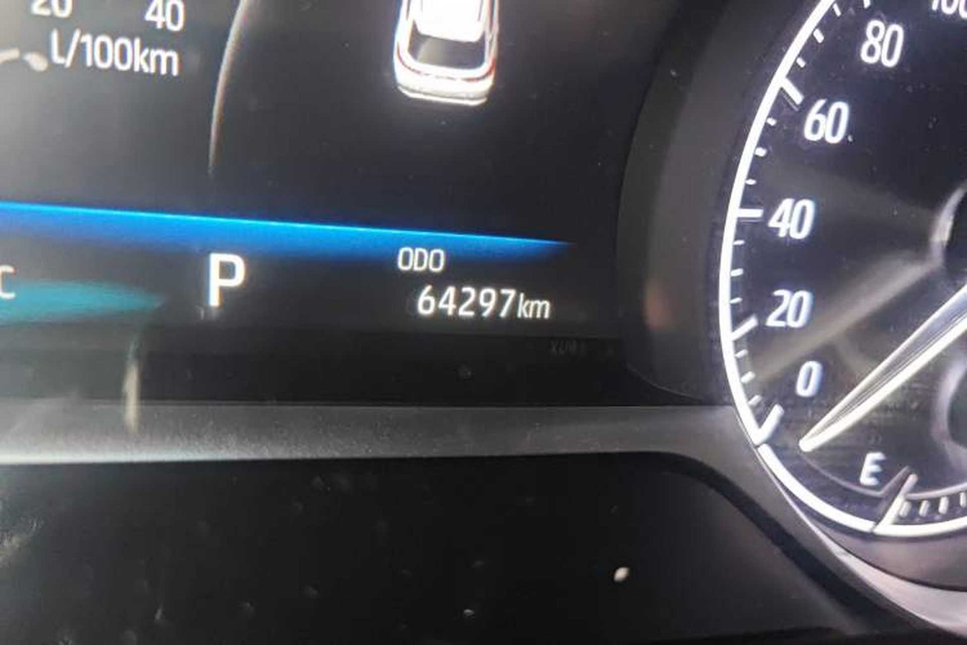 Used Toyota Harrier 2022 2.0L CVT Two-Wheel Drive Deluxe Edition Odometer Close Up