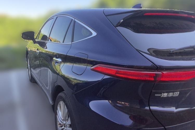 Used Toyota Harrier 2022 2.0L CVT Two-Wheel Drive Deluxe Edition Rear Left 45 Deg