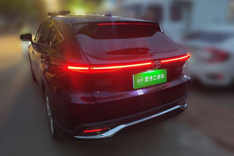 Used Toyota Harrier 2022 2.0L CVT Two-Wheel Drive Deluxe Edition Rear Left 45 Deg