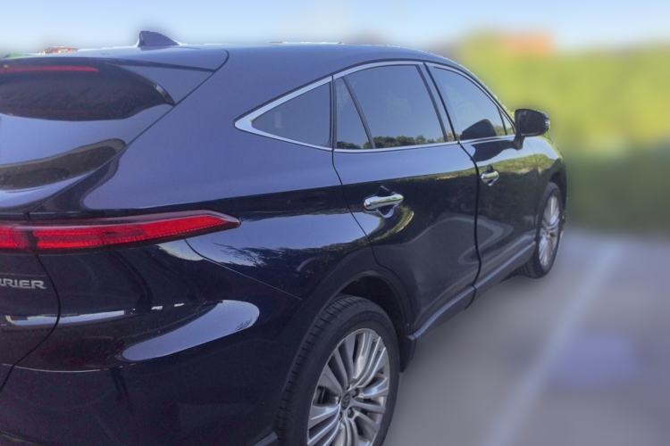 Used Toyota Harrier 2022 2.0L CVT Two-Wheel Drive Deluxe Edition Rear Right 45 Deg
