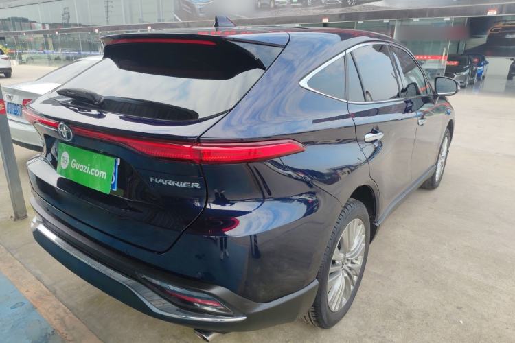 Used Toyota Harrier 2022 2.0L CVT Two-Wheel Drive Deluxe Edition Rear Right 45 Deg
