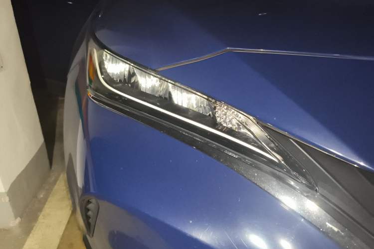 Used Toyota Harrier 2022 2.0L CVT Two-Wheel Drive Luxury Edition Right Front Headlight