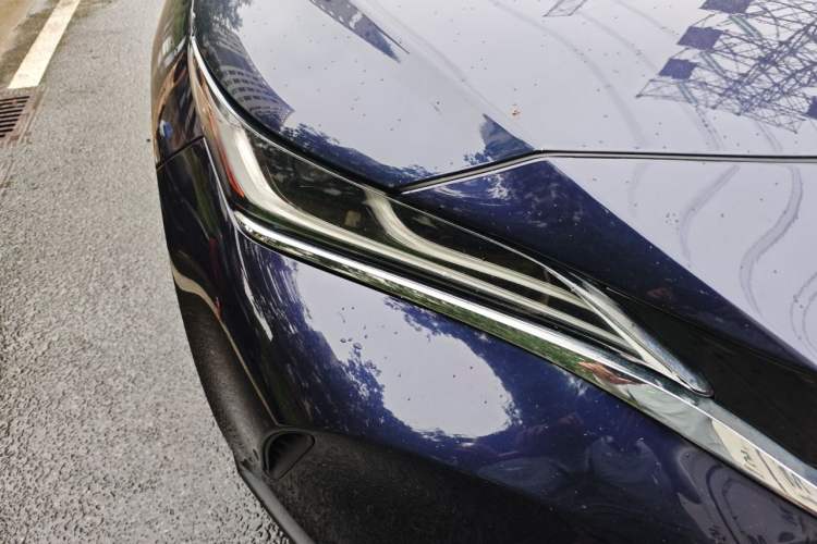 Used Toyota Harrier 2022 2.0L CVT Two-Wheel Drive Deluxe Edition Right Front Headlight