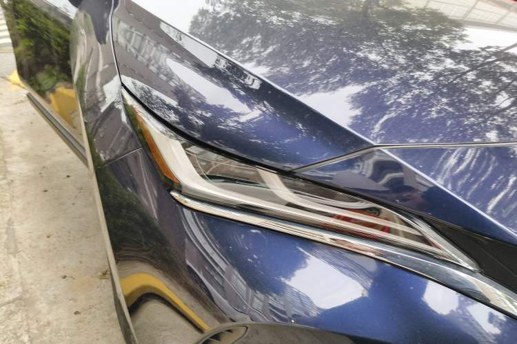 Used Toyota Harrier 2022 2.0L CVT Two-Wheel Drive Deluxe Edition Right Front Headlight