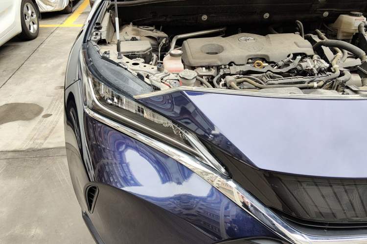 Used Toyota Harrier 2022 Dual-Engine 2.5L CVT Two-Wheel Drive Luxury Edition Right Front Headlight