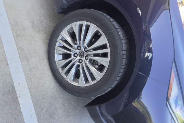 Used Toyota Harrier 2022 2.0L CVT Two-Wheel Drive Deluxe Edition Right Front Wheel Hub