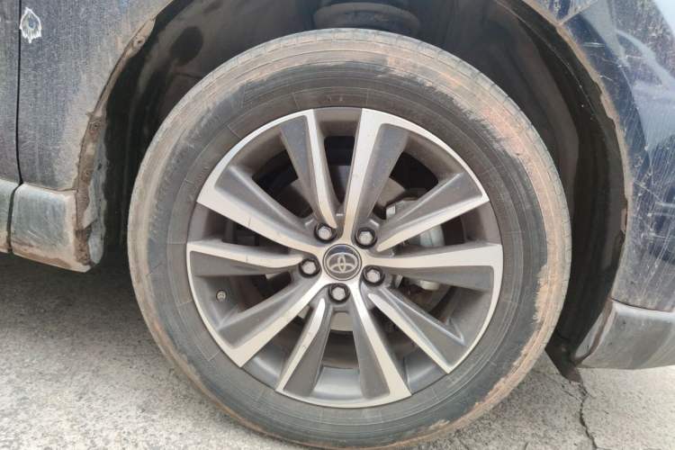 Used Toyota Harrier 2022 Dual-Engine 2.5L CVT Two-Wheel Drive Luxury Edition Right Front Wheel Hub