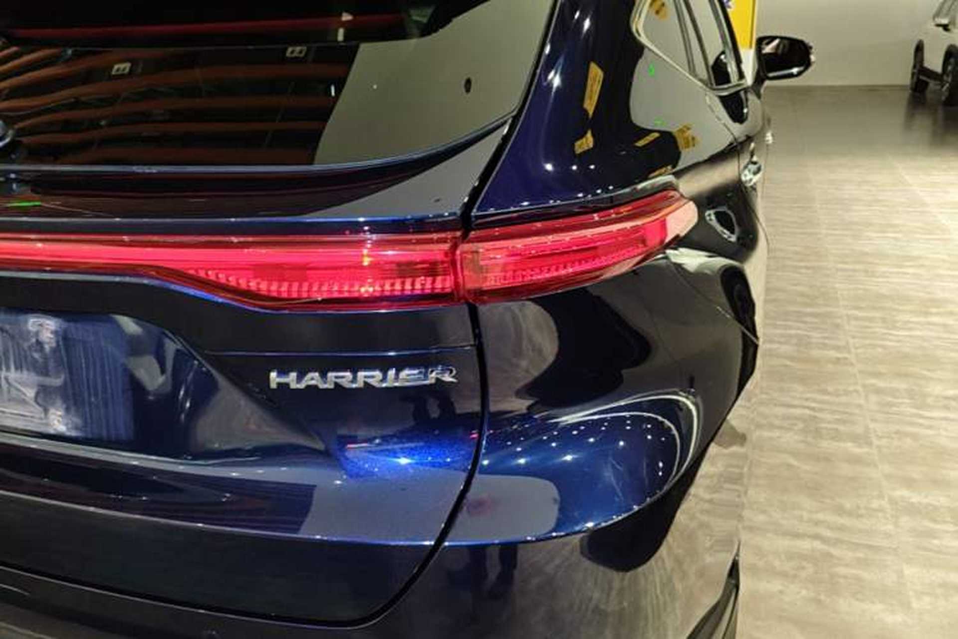 Used Toyota Harrier 2022 2.0L CVT Two-Wheel Drive Deluxe Edition Right Rear Taillight