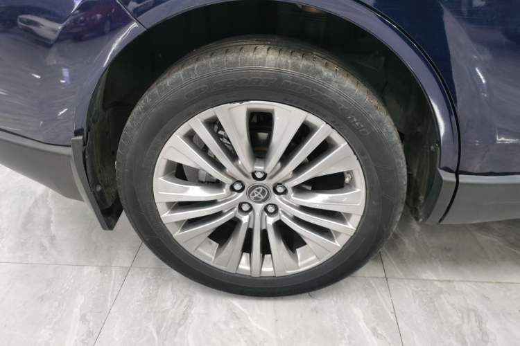 Used Toyota Harrier 2022 Dual-Engine 2.5L CVT Four-Wheel Drive Luxury Edition Right Rear Wheel Hub
