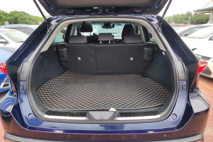 Used Toyota Harrier 2022 2.0L CVT Two-Wheel Drive Entry Version Trunk