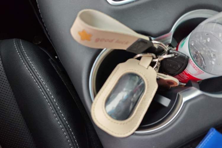 Used Toyota Harrier 2022 2.0L CVT Two-Wheel Drive Deluxe Edition Vehicle Key