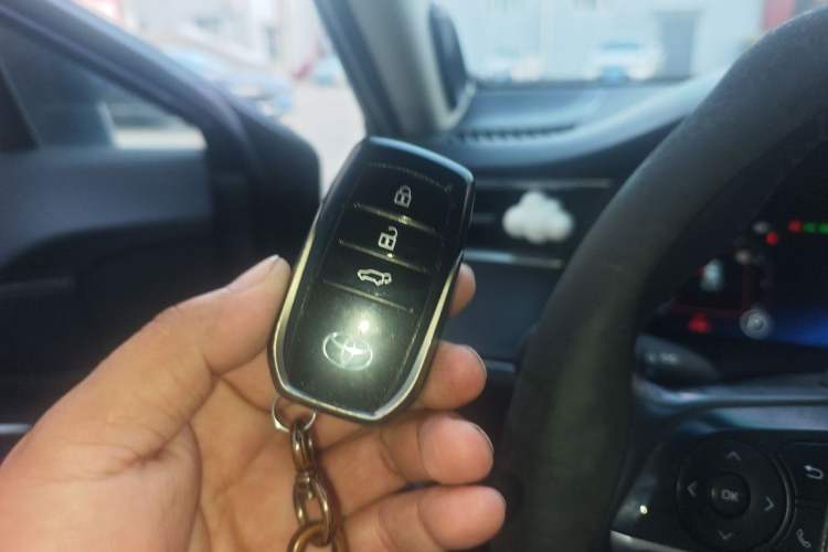 Used Toyota Harrier 2022 2.0L CVT Two-Wheel Drive Flagship Edition Vehicle Key