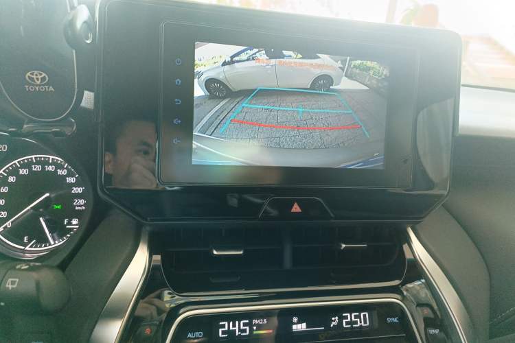 Used Toyota Harrier 2022 2.0L CVT Two-Wheel Drive Entry Version Audio And AC Panel