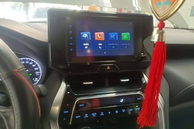 Used Toyota Harrier 2022 2.0L CVT Two-Wheel Drive Luxury Edition Audio And AC Panel