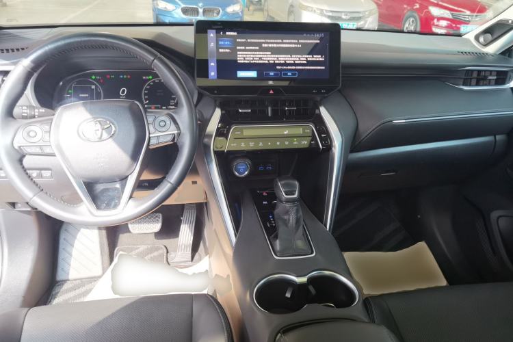 Used Toyota Harrier 2022 Dual-Engine 2.5L CVT Four-Wheel Drive Flagship Edition Center Console