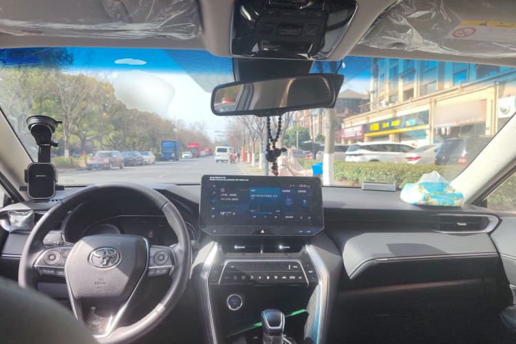 Used Toyota Harrier 2022 Dual-Engine 2.5L CVT Four-Wheel Drive Luxury Edition Center Console
