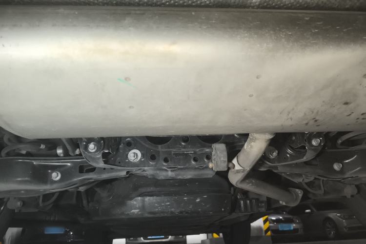 Used Toyota Harrier 2022 Dual-Engine 2.5L CVT Two-Wheel Drive Luxury Edition Chassis Rear